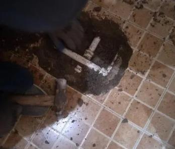 天水卫生间漏水维修公司为您分享下卫生间渗水如何处理及注意事项